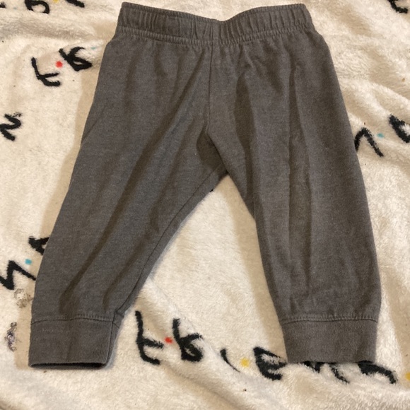 Joggers bundle - Picture 8 of 10
